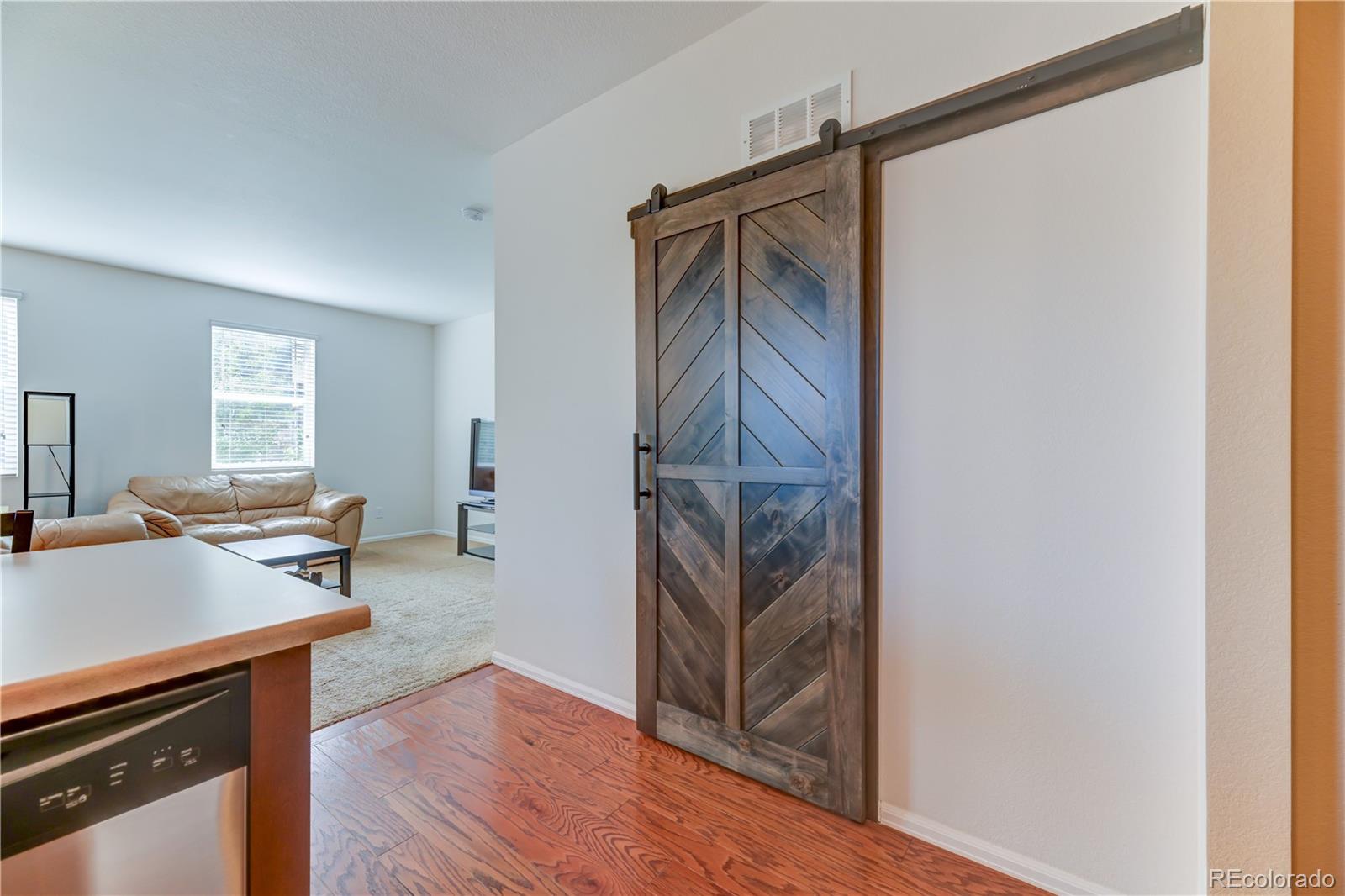 6434 Ensenada Court, Aurora, CO 80019, 3 Bedrooms Bedrooms, ,2 BathroomsBathrooms,Residential,For Sale,Ensenada,REC8206202