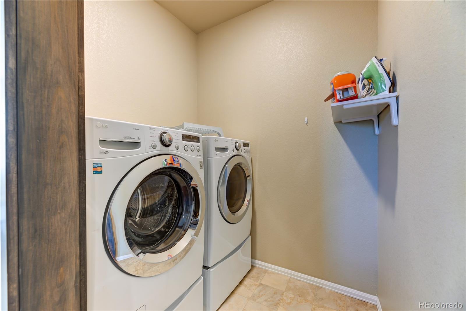 6434 Ensenada Court, Aurora, CO 80019, 3 Bedrooms Bedrooms, ,2 BathroomsBathrooms,Residential,For Sale,Ensenada,REC8206202