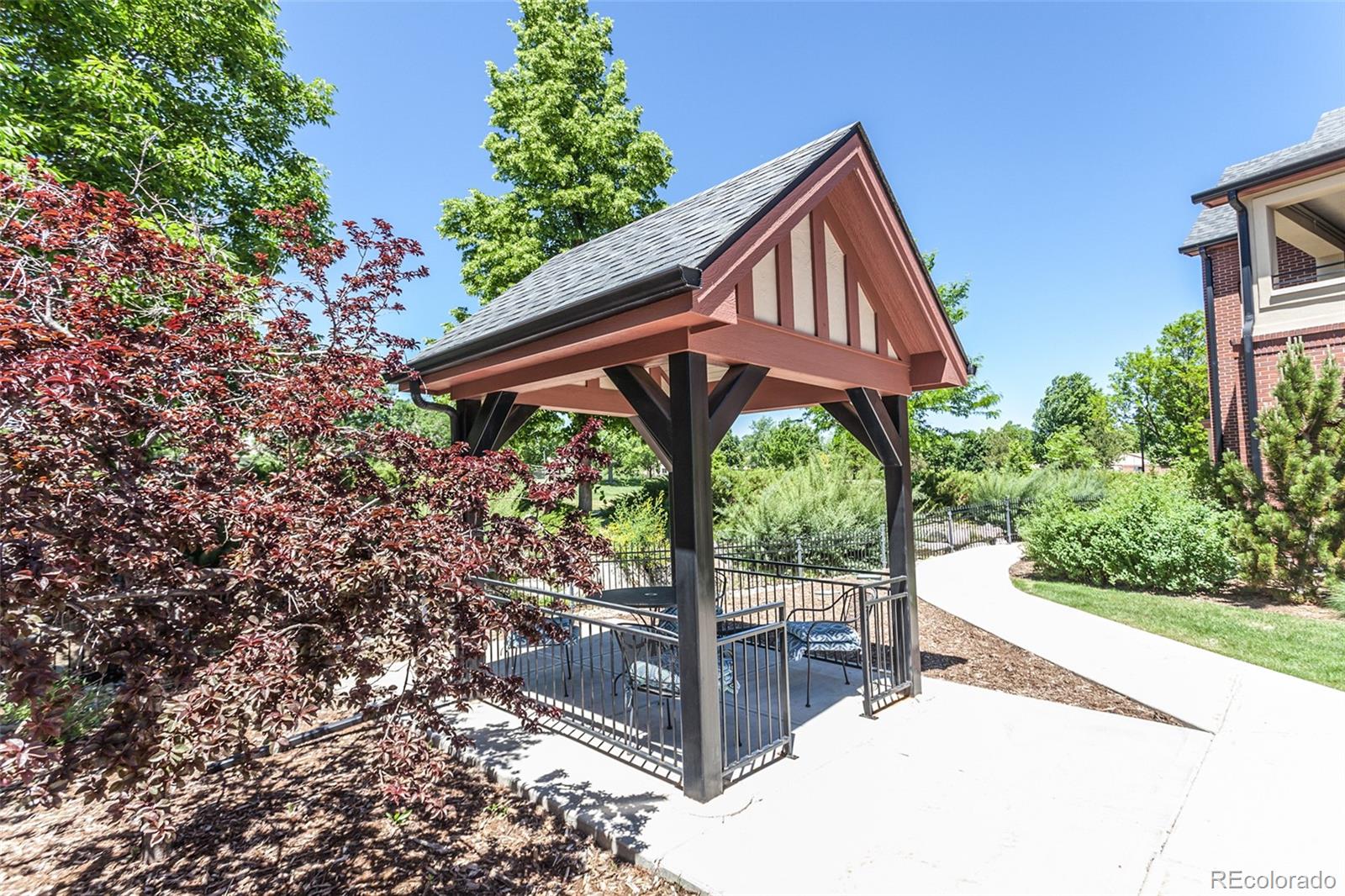 1379 Charles Drive #5, Longmont, CO 80503, 2 Bedrooms Bedrooms, ,1 BathroomBathrooms,Residential,For Sale,Charles,REC4971897