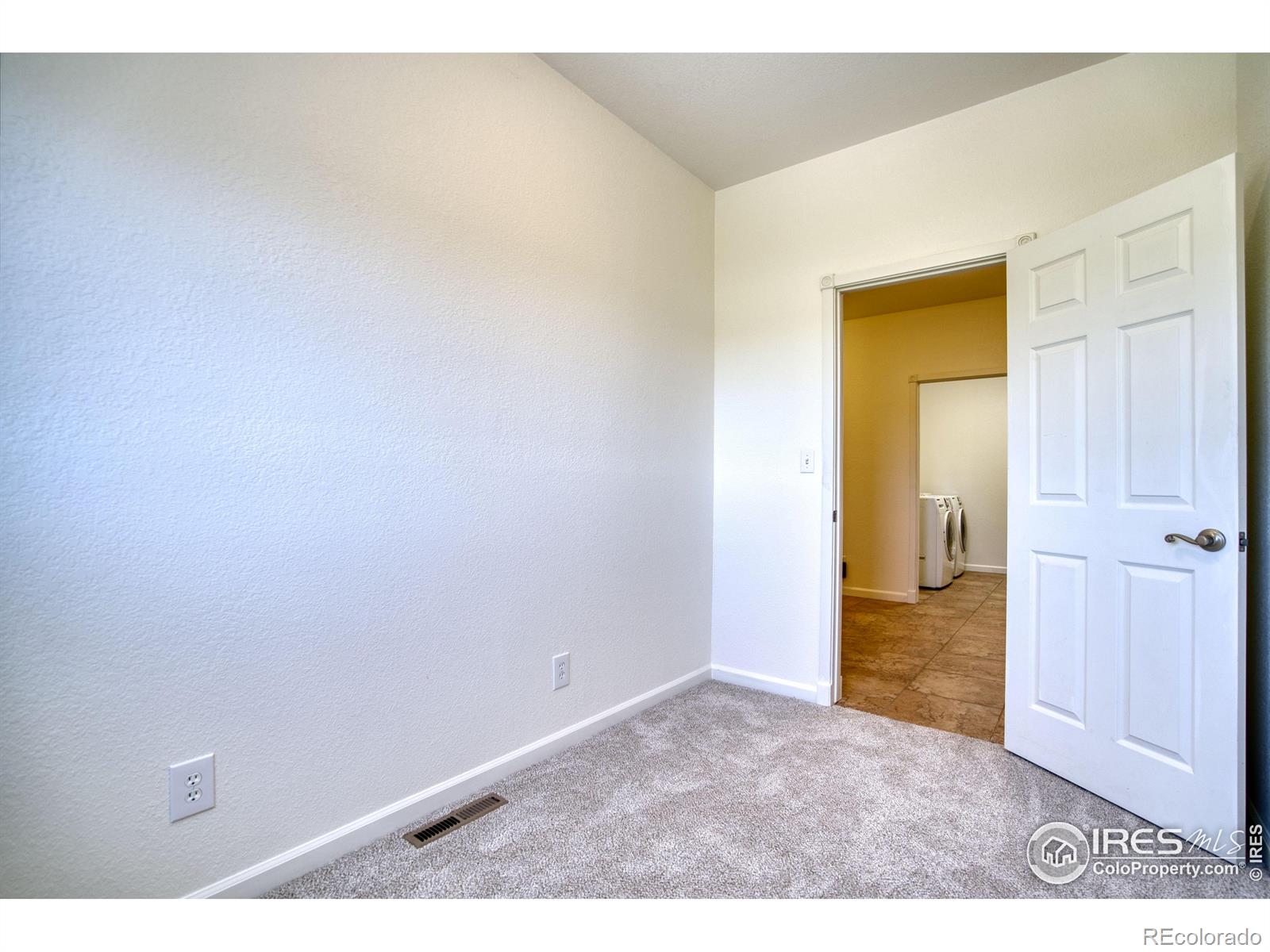 3560 Rinn Valley Drive, Longmont, CO 80504, 3 Bedrooms Bedrooms, ,4 BathroomsBathrooms,Residential,For Sale,Rinn Valley,RECIR1011747