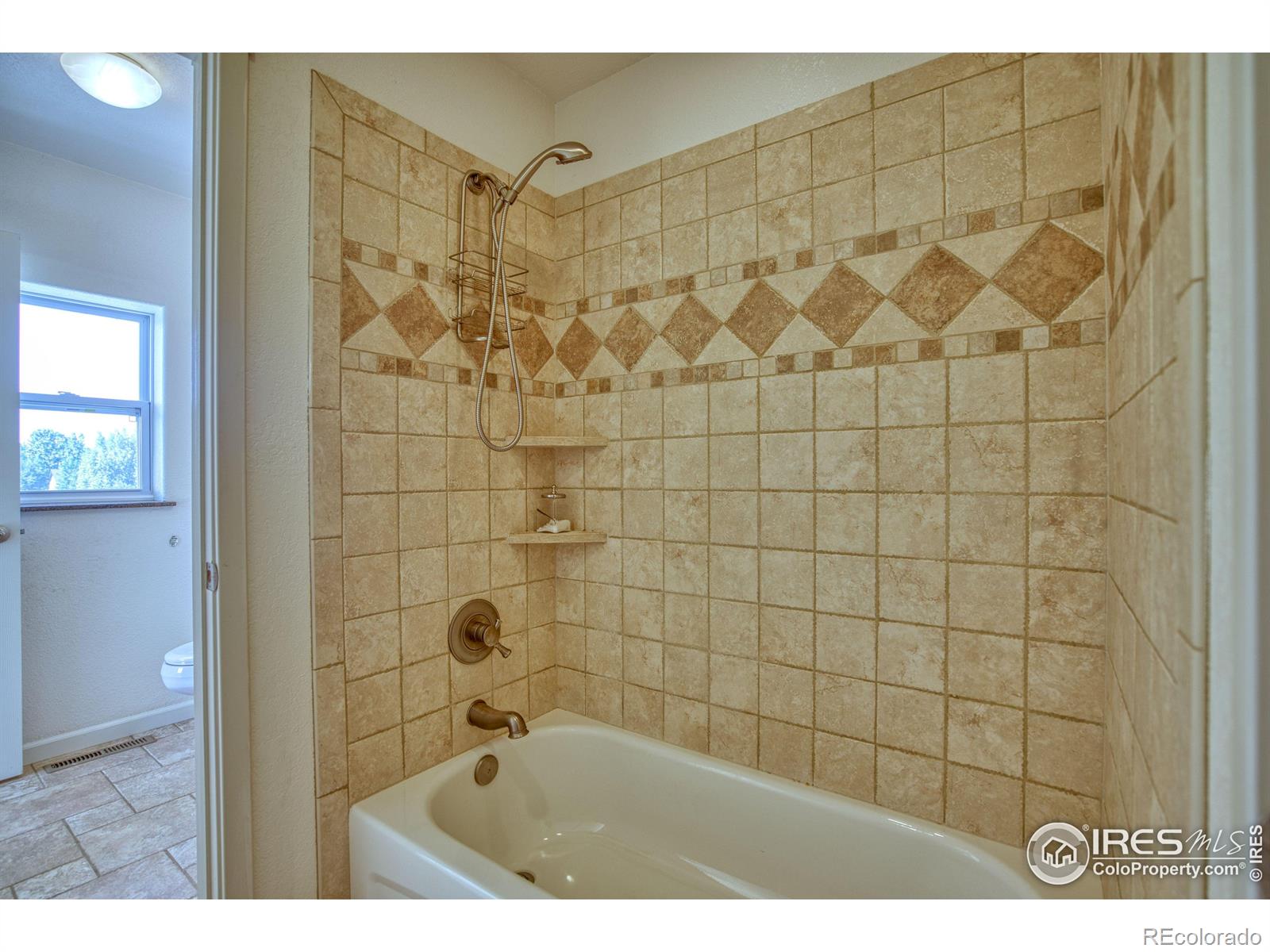 3560 Rinn Valley Drive, Longmont, CO 80504, 3 Bedrooms Bedrooms, ,4 BathroomsBathrooms,Residential,For Sale,Rinn Valley,RECIR1011747