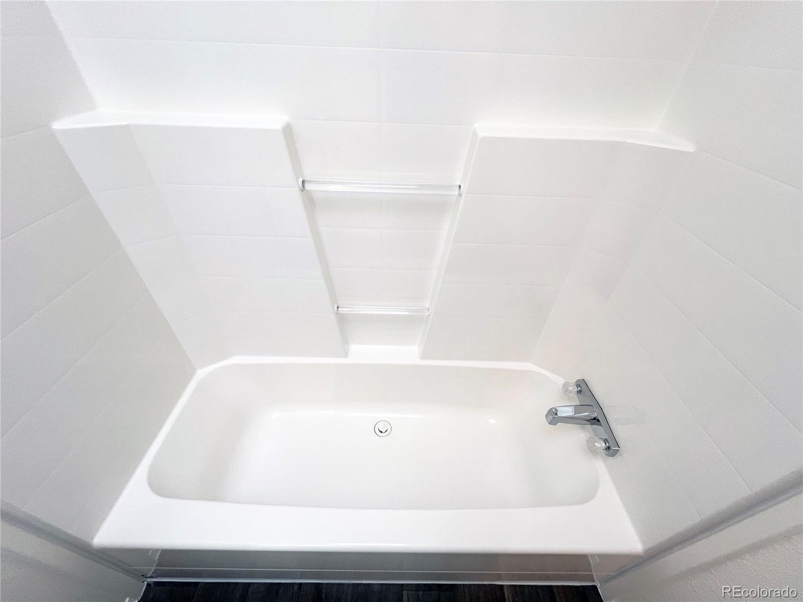 11330 Big Bend, Longmont, CO 80504, 3 Bedrooms Bedrooms, ,2 BathroomsBathrooms,Residential,For Sale,Big Bend,REC3046686