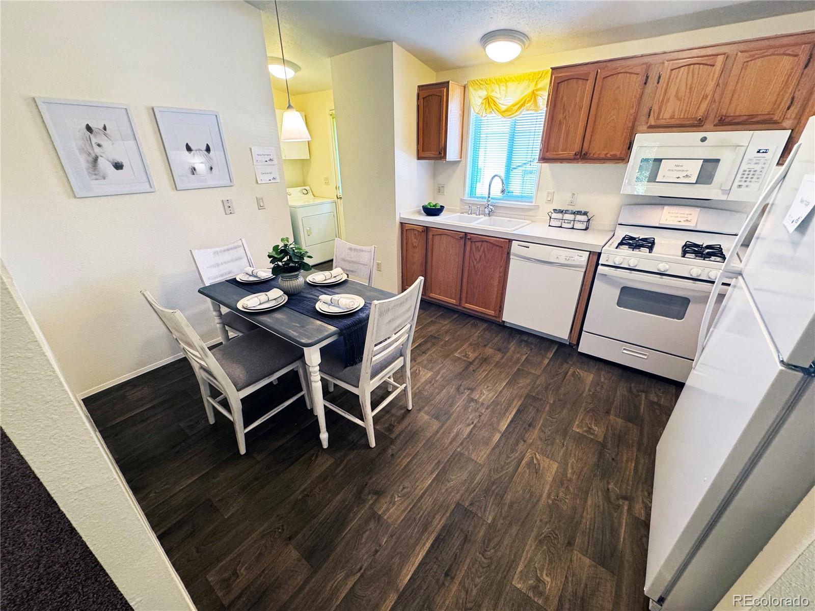 11330 Big Bend, Longmont, CO 80504, 3 Bedrooms Bedrooms, ,2 BathroomsBathrooms,Residential,For Sale,Big Bend,REC3046686