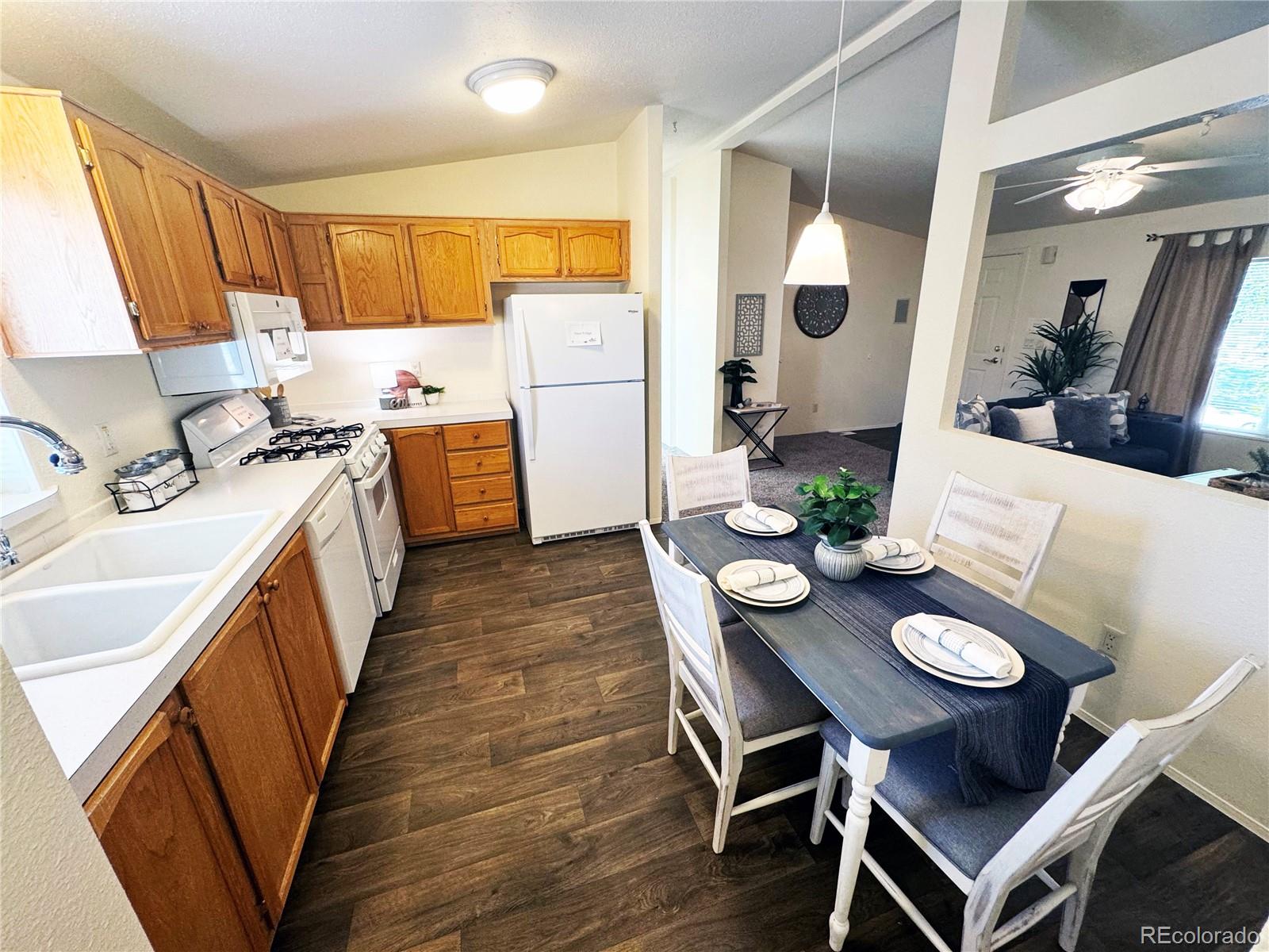 11330 Big Bend, Longmont, CO 80504, 3 Bedrooms Bedrooms, ,2 BathroomsBathrooms,Residential,For Sale,Big Bend,REC3046686