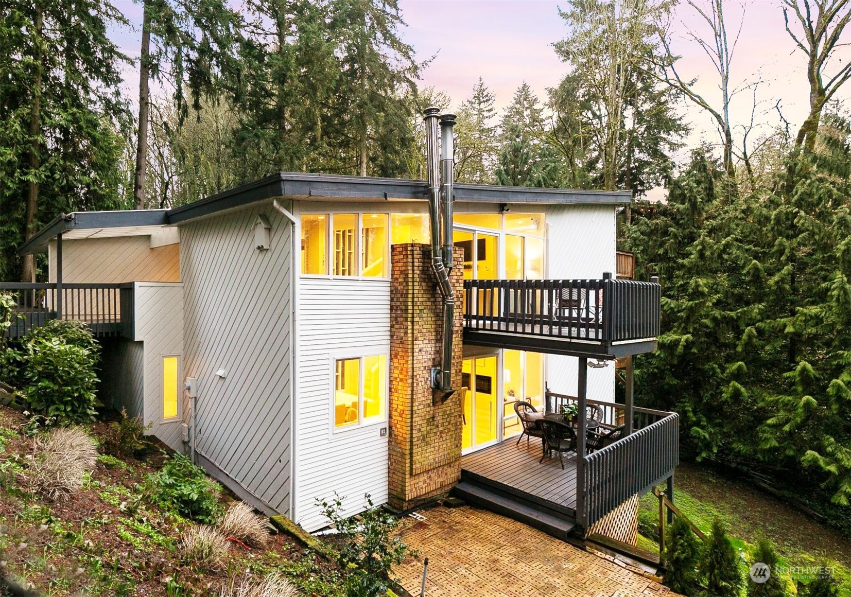 4519 Lake Heights Street, Bellevue, WA 98006 Real