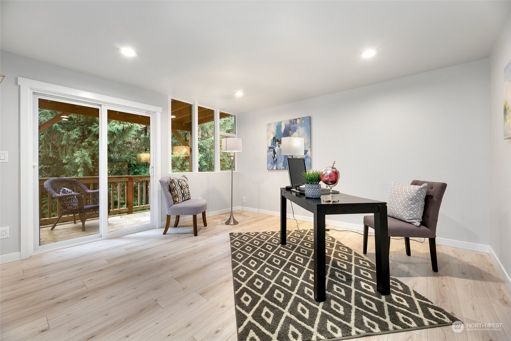 4519 Lake Heights Street, Bellevue, WA 98006 Real