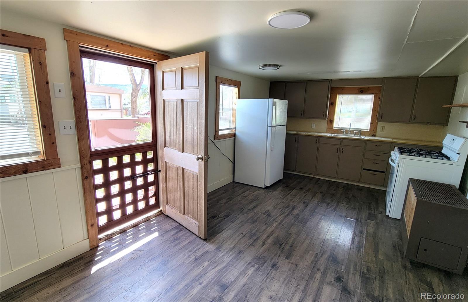 224 Seward Street, Lyons, CO 80540, ,Commercial,For Sale,Seward,REC7962882