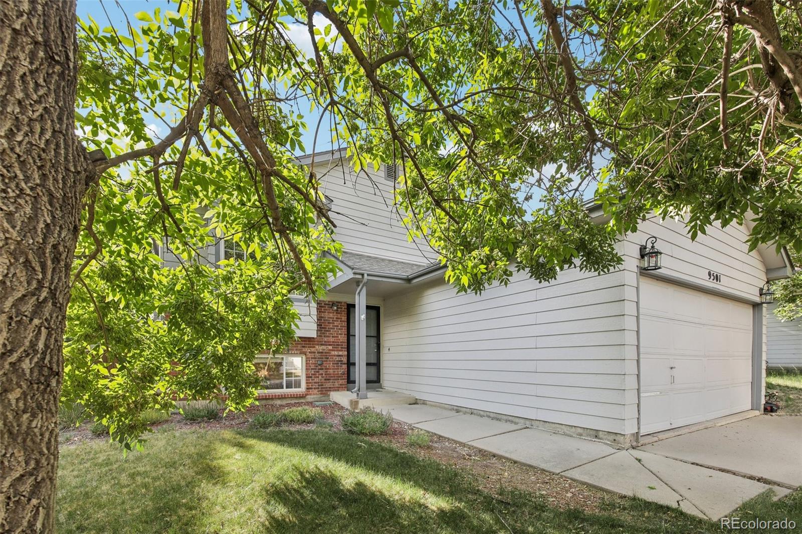 9501 Burlington Lane, Highlands Ranch, CO 80130, 4 Bedrooms Bedrooms, ,2 BathroomsBathrooms,Residential,For Sale,Burlington,REC6279993