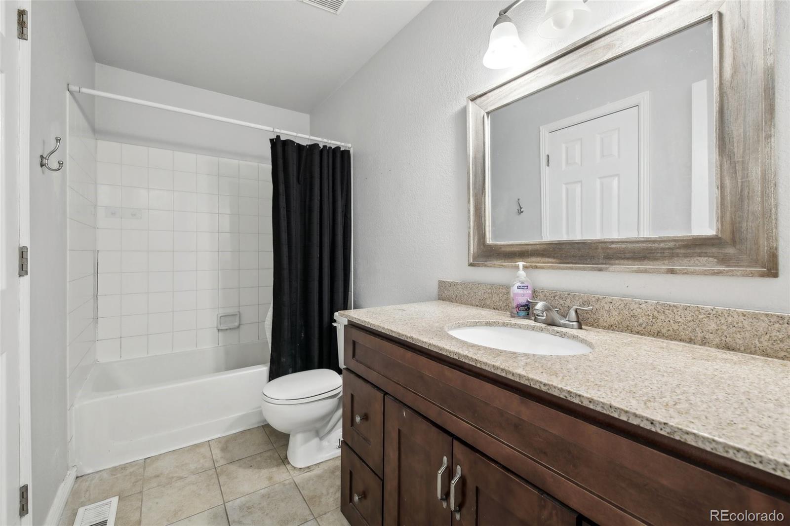 9501 Burlington Lane, Highlands Ranch, CO 80130, 4 Bedrooms Bedrooms, ,2 BathroomsBathrooms,Residential,For Sale,Burlington,REC6279993