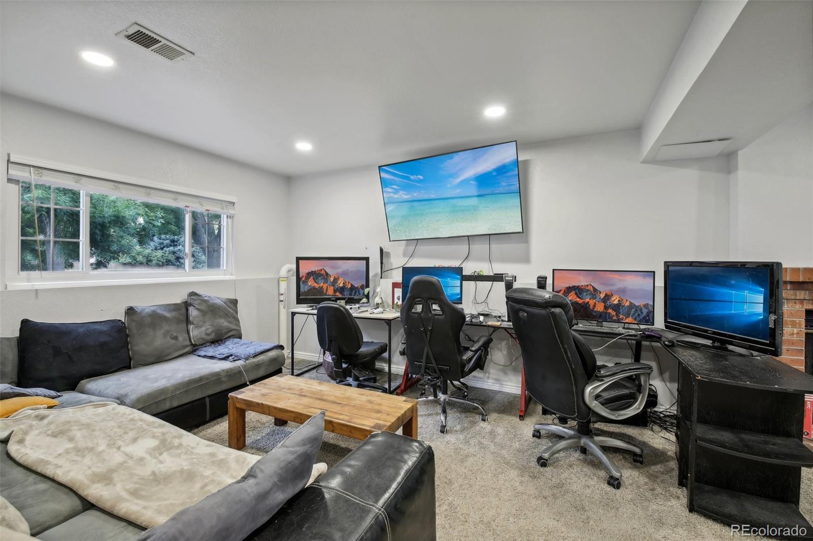 9501 Burlington Lane, Highlands Ranch, CO 80130, 4 Bedrooms Bedrooms, ,2 BathroomsBathrooms,Residential,For Sale,Burlington,REC6279993