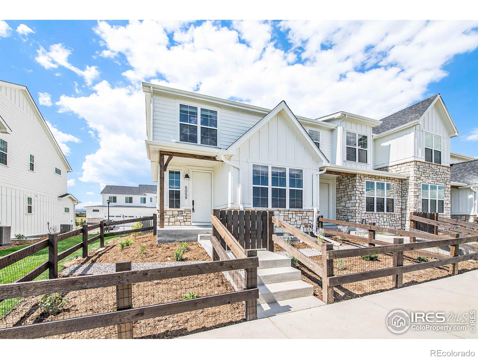 5058 Stonewall Street, Loveland, CO 80538, 3 Bedrooms Bedrooms, ,3 BathroomsBathrooms,Residential,For Sale,Stonewall,RECIR1012796