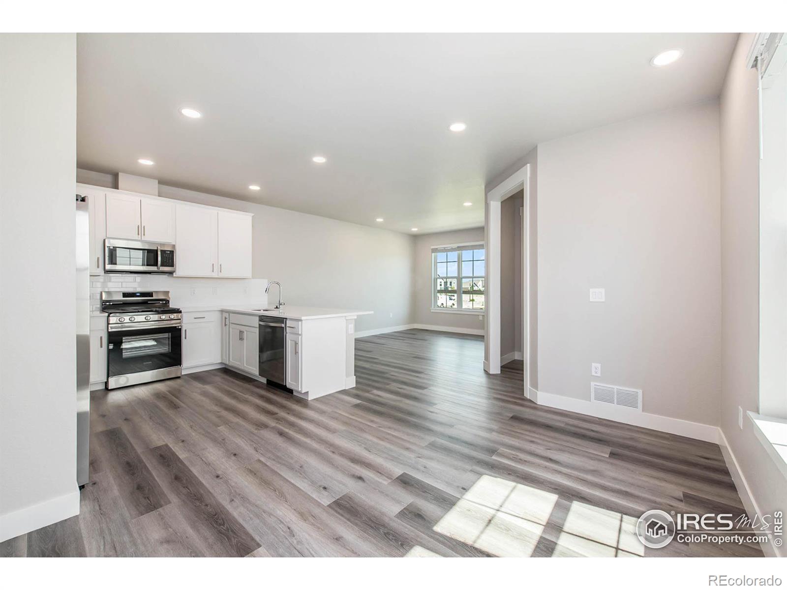 5058 Stonewall Street, Loveland, CO 80538, 3 Bedrooms Bedrooms, ,3 BathroomsBathrooms,Residential,For Sale,Stonewall,RECIR1012796