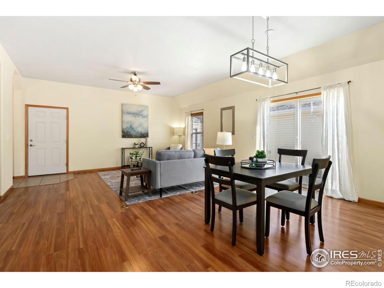 949 Sunchase Drive, Fort Collins, CO 80524, 2 Bedrooms Bedrooms, ,2 BathroomsBathrooms,Residential,For Sale,Sunchase,RECIR1013341