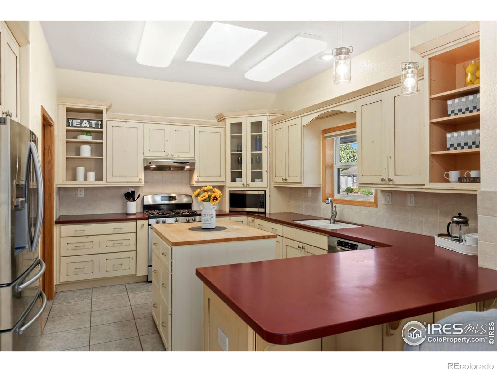 949 Sunchase Drive, Fort Collins, CO 80524, 2 Bedrooms Bedrooms, ,2 BathroomsBathrooms,Residential,For Sale,Sunchase,RECIR1013341