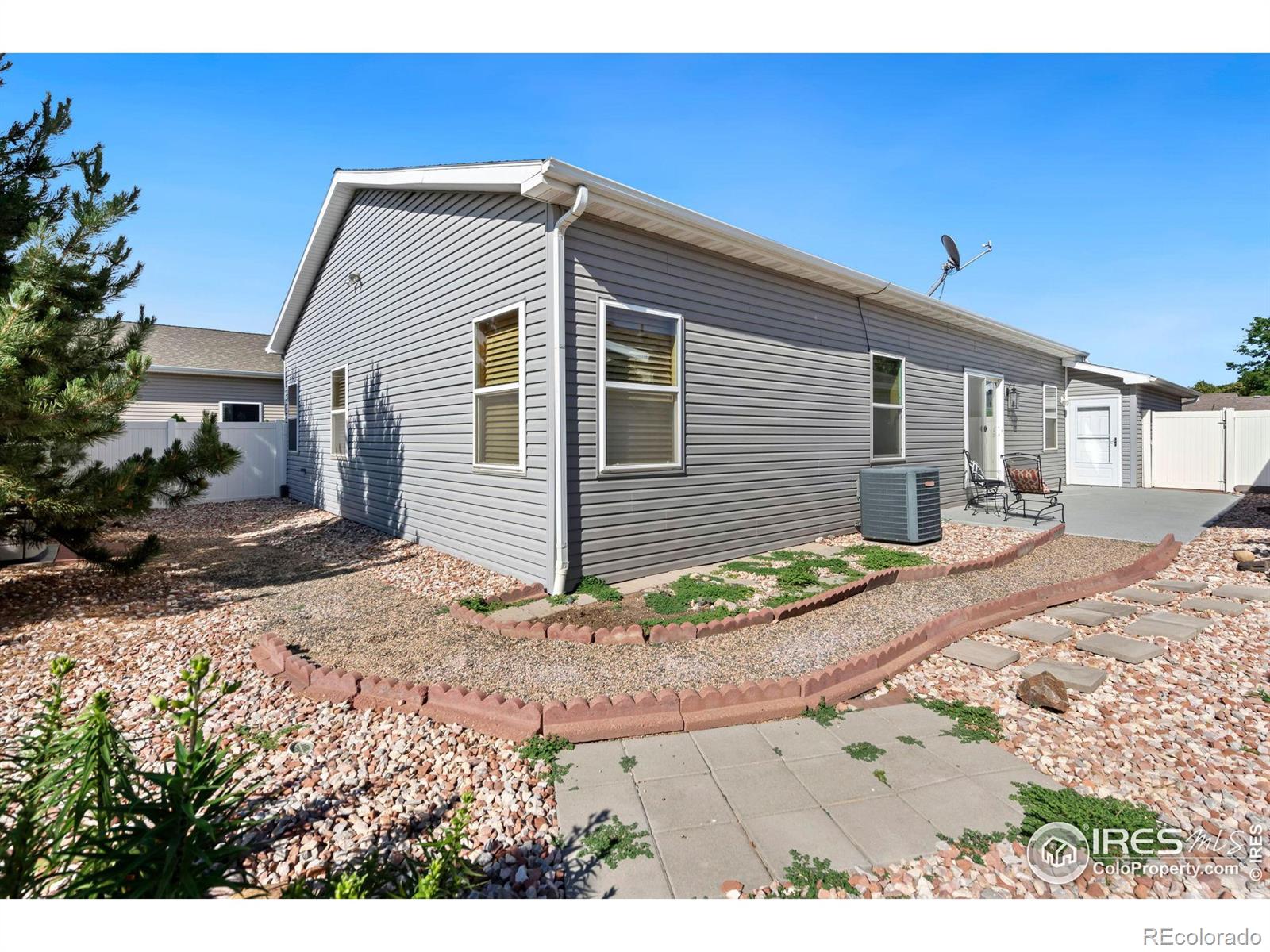 949 Sunchase Drive, Fort Collins, CO 80524, 2 Bedrooms Bedrooms, ,2 BathroomsBathrooms,Residential,For Sale,Sunchase,RECIR1013341