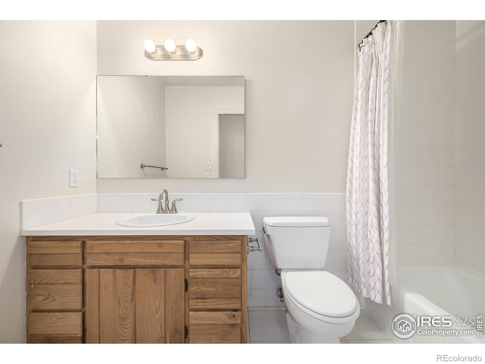 3833 57th Street, Boulder, CO 80301, 4 Bedrooms Bedrooms, ,3 BathroomsBathrooms,Residential,For Sale,57th,RECIR1013400