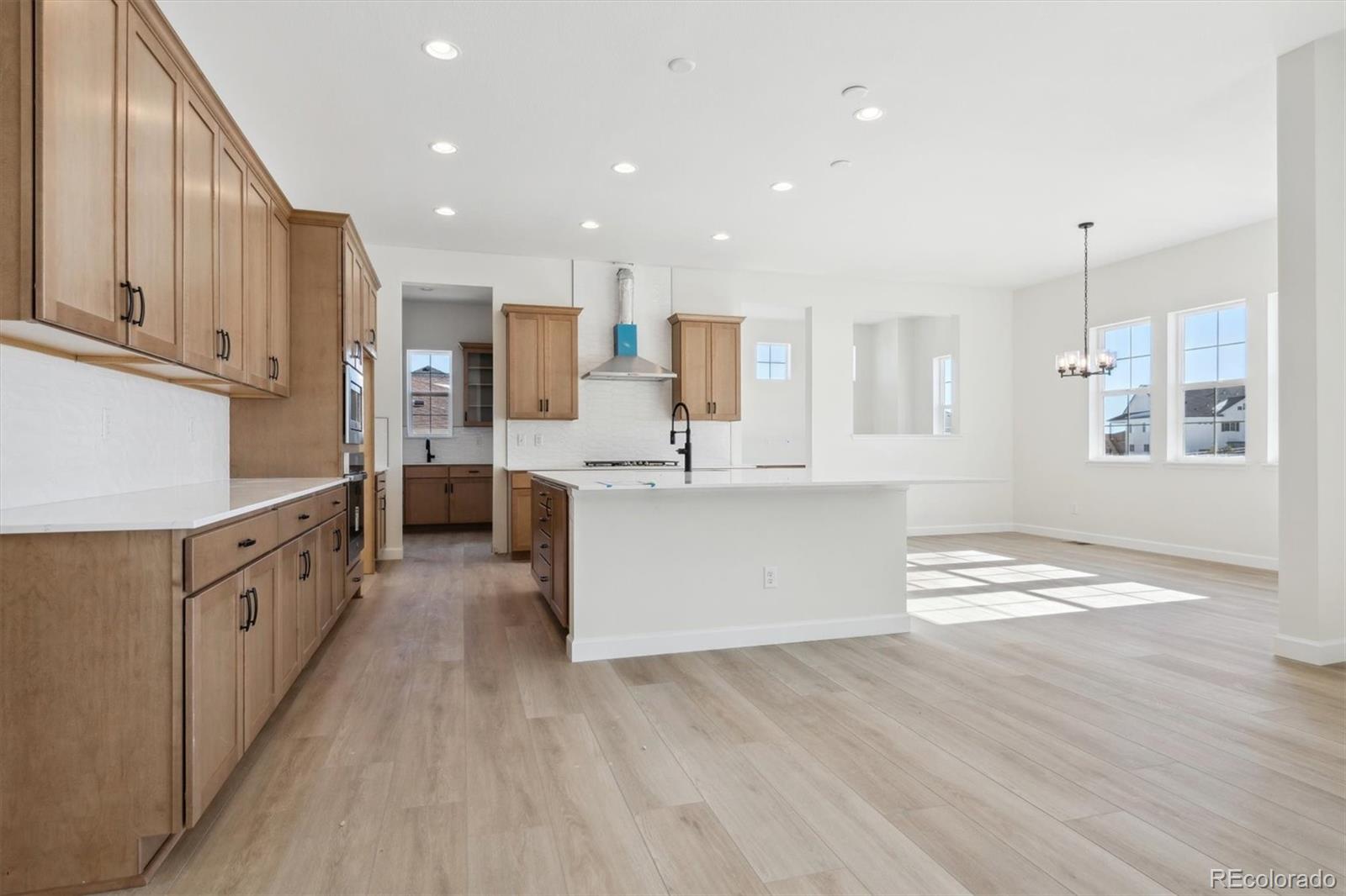 5102 Hickory Oaks Street, Castle Rock, CO 80104, 5 Bedrooms Bedrooms, ,5 BathroomsBathrooms,Residential,For Sale,Hickory Oaks,REC9259272