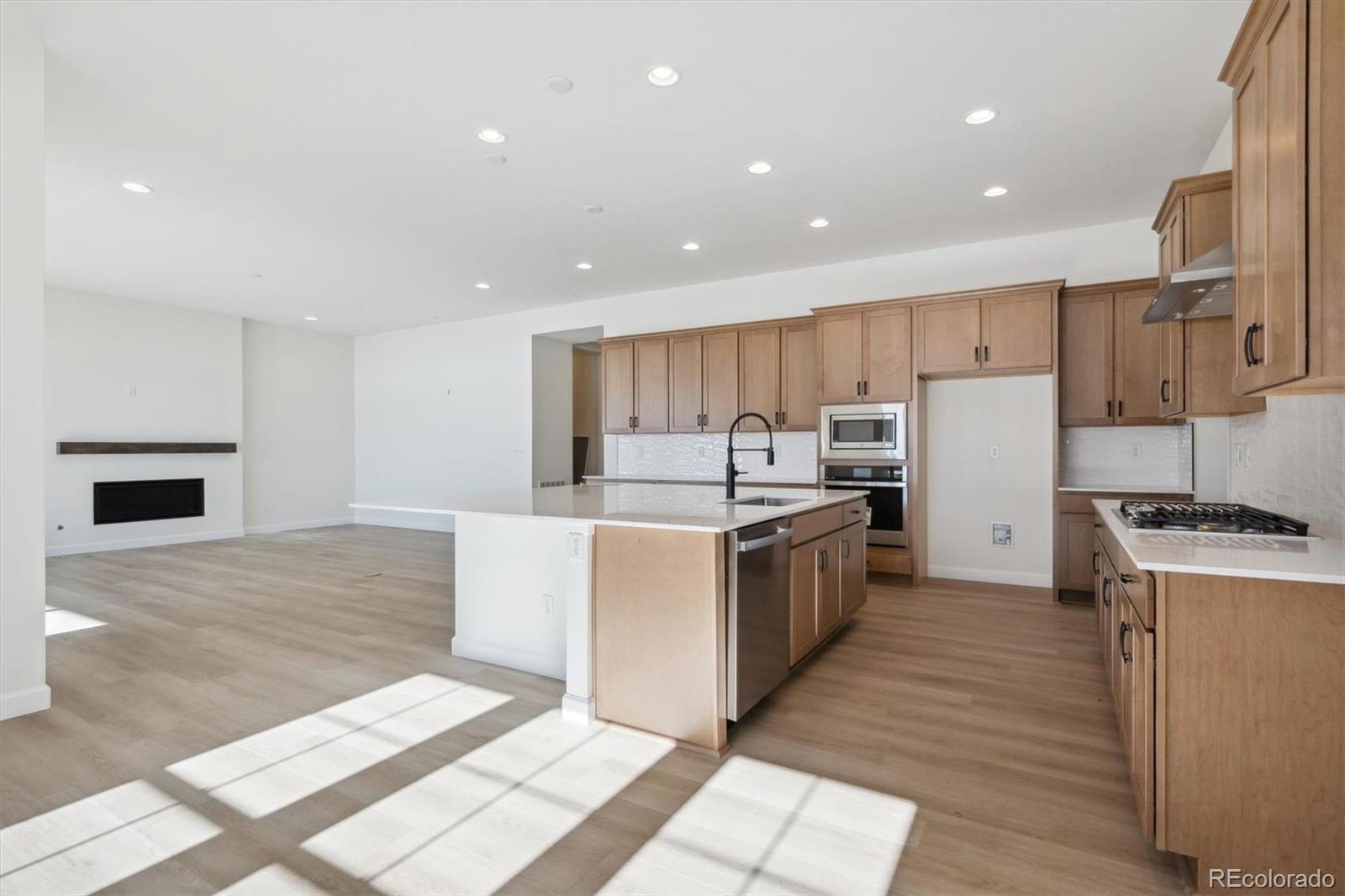 5102 Hickory Oaks Street, Castle Rock, CO 80104, 5 Bedrooms Bedrooms, ,5 BathroomsBathrooms,Residential,For Sale,Hickory Oaks,REC9259272