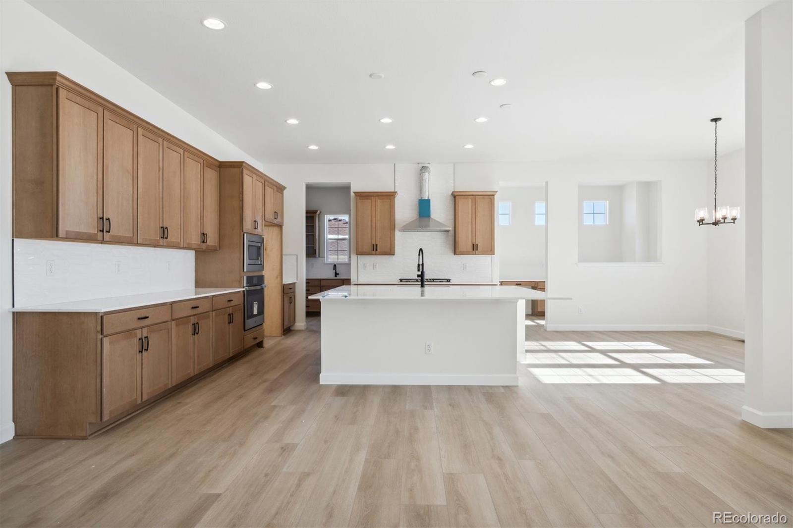 5102 Hickory Oaks Street, Castle Rock, CO 80104, 5 Bedrooms Bedrooms, ,5 BathroomsBathrooms,Residential,For Sale,Hickory Oaks,REC9259272