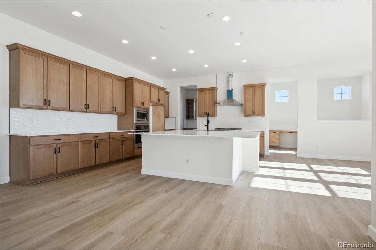 5102 Hickory Oaks Street, Castle Rock, CO 80104, 5 Bedrooms Bedrooms, ,5 BathroomsBathrooms,Residential,For Sale,Hickory Oaks,REC9259272