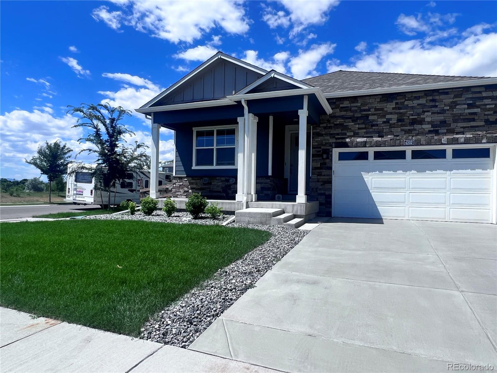 4202 Fox Grove Drive, Fort Collins, CO 80524, 4 Bedrooms Bedrooms, ,2 BathroomsBathrooms,Rental,For Rent,Fox Grove,REC4688098
