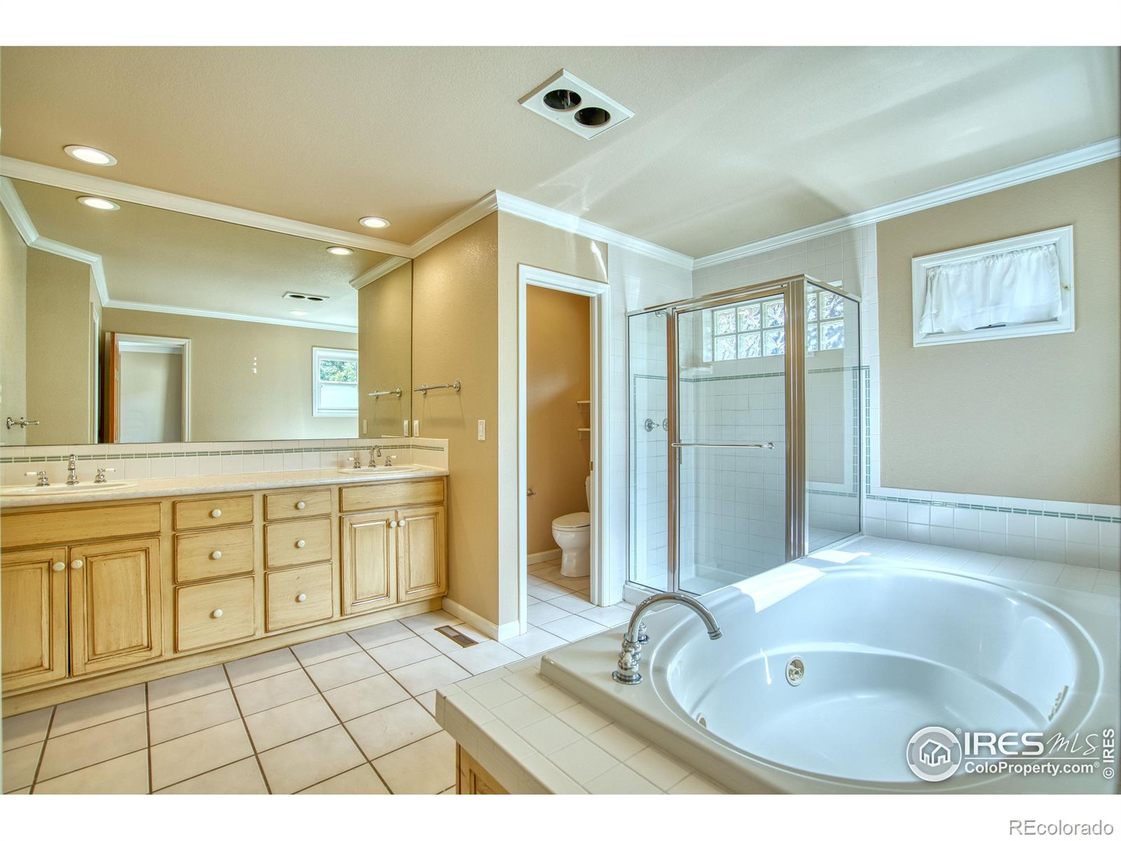 2875 Island Drive, Boulder, CO 80301, 4 Bedrooms Bedrooms, ,4 BathroomsBathrooms,Residential,For Sale,Island,RECIR1013461