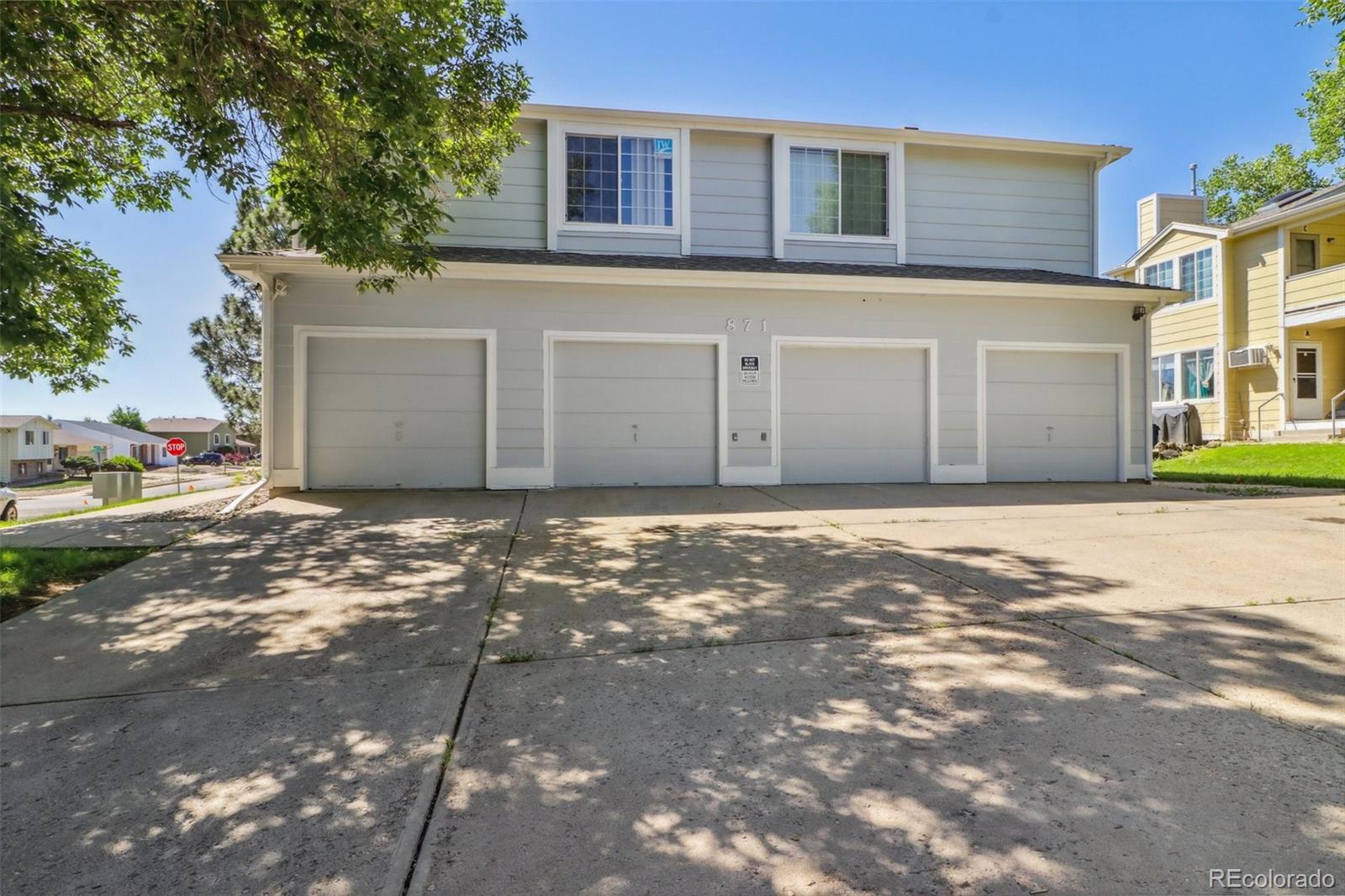 871 S Uravan Court, Aurora, CO 80017, 8 Bedrooms Bedrooms, ,4 BathroomsBathrooms,Income,For Sale,Uravan,REC4882467