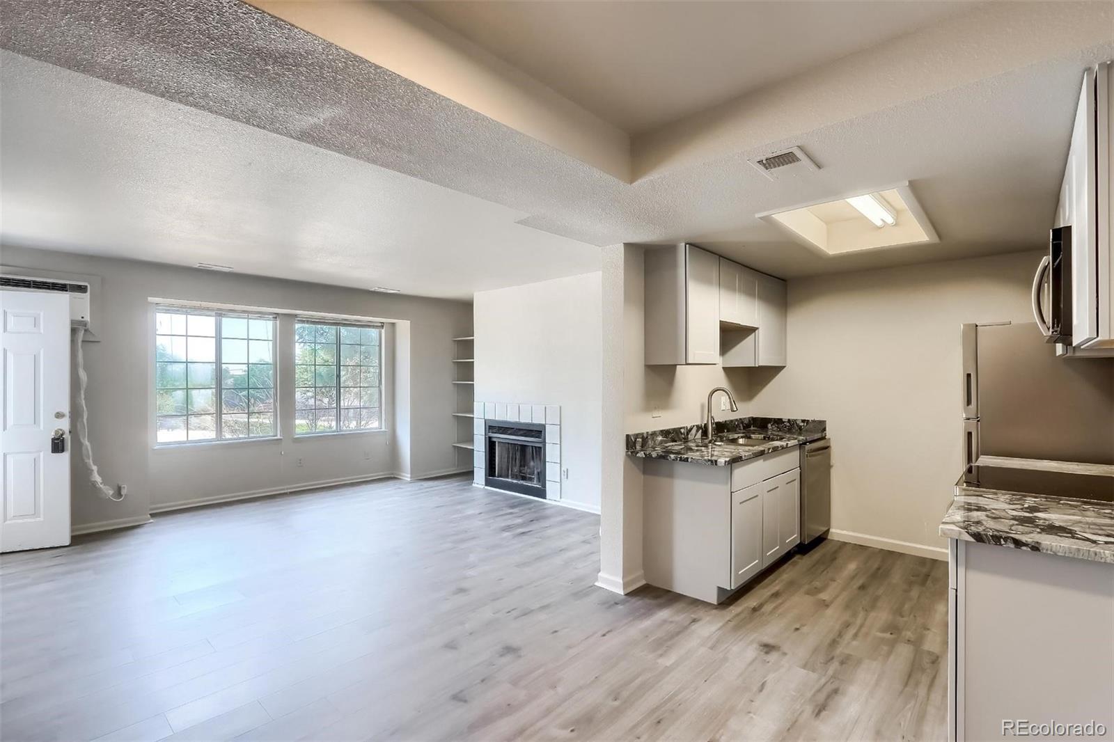 871 S Uravan Court, Aurora, CO 80017, 8 Bedrooms Bedrooms, ,4 BathroomsBathrooms,Income,For Sale,Uravan,REC4882467