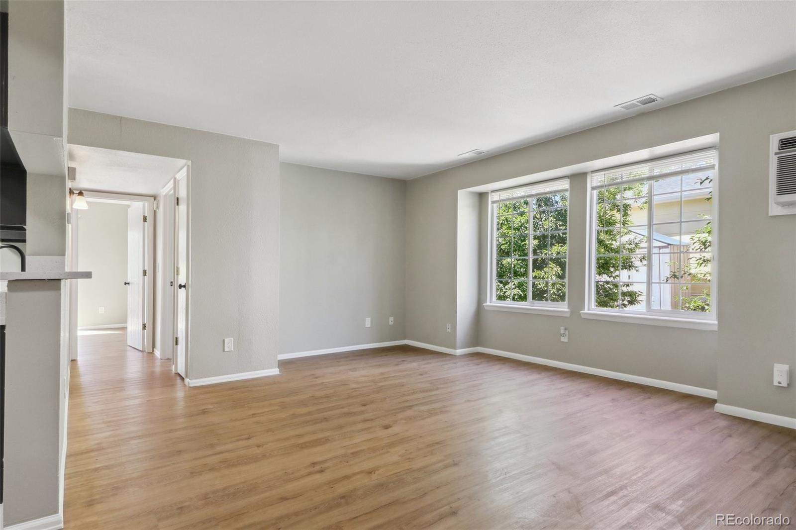 871 S Uravan Court, Aurora, CO 80017, 8 Bedrooms Bedrooms, ,4 BathroomsBathrooms,Income,For Sale,Uravan,REC4882467