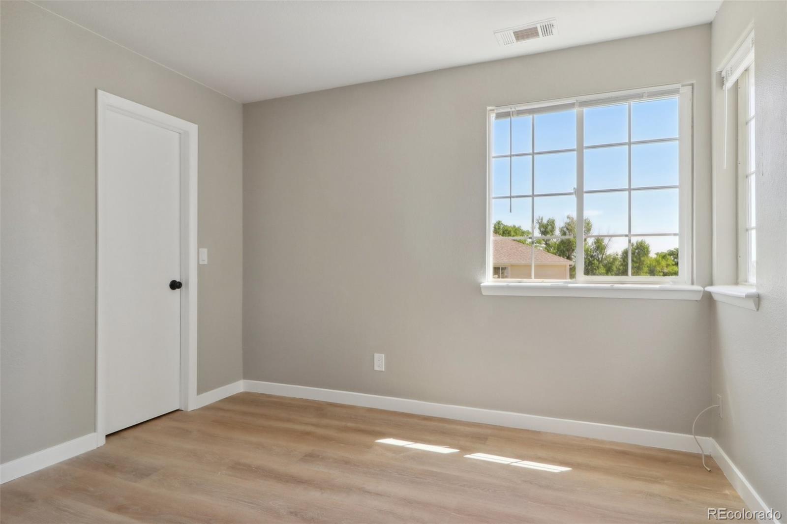 871 S Uravan Court, Aurora, CO 80017, 8 Bedrooms Bedrooms, ,4 BathroomsBathrooms,Income,For Sale,Uravan,REC4882467