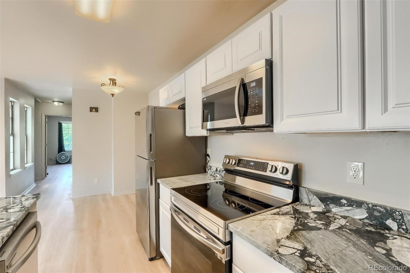 871 S Uravan Court, Aurora, CO 80017, 8 Bedrooms Bedrooms, ,4 BathroomsBathrooms,Income,For Sale,Uravan,REC4882467