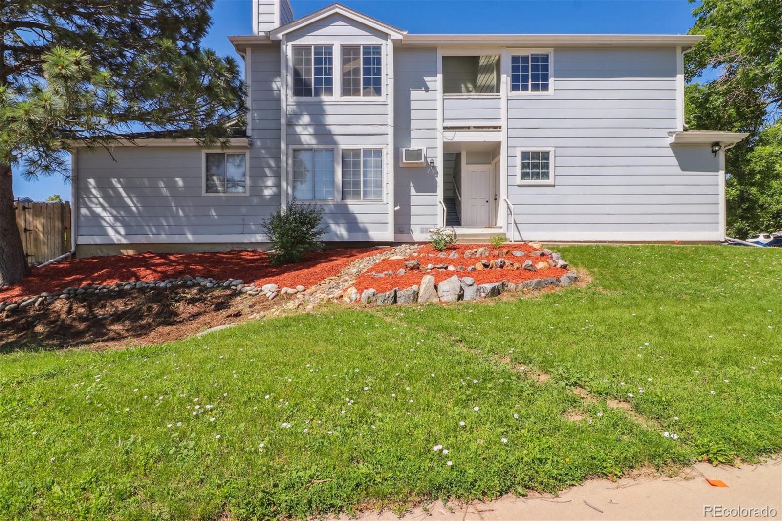 871 S Uravan Court, Aurora, CO 80017, 8 Bedrooms Bedrooms, ,4 BathroomsBathrooms,Income,For Sale,Uravan,REC4882467