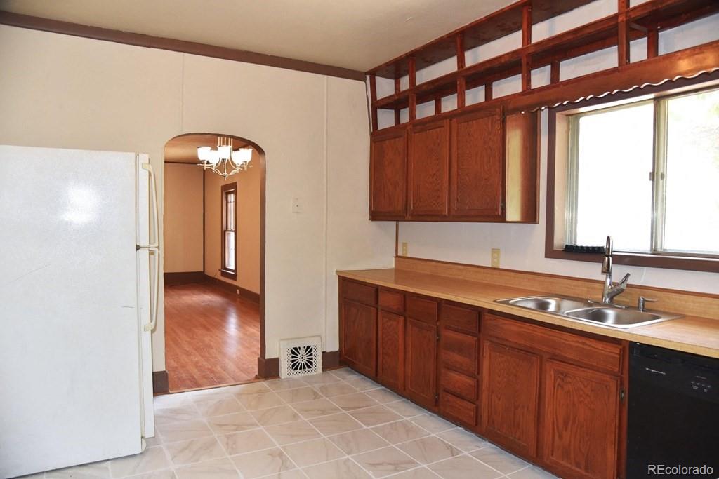 919 Tascosa Street, Trinidad, CO 81082, 3 Bedrooms Bedrooms, ,2 BathroomsBathrooms,Rental,For Rent,Tascosa,REC9017457