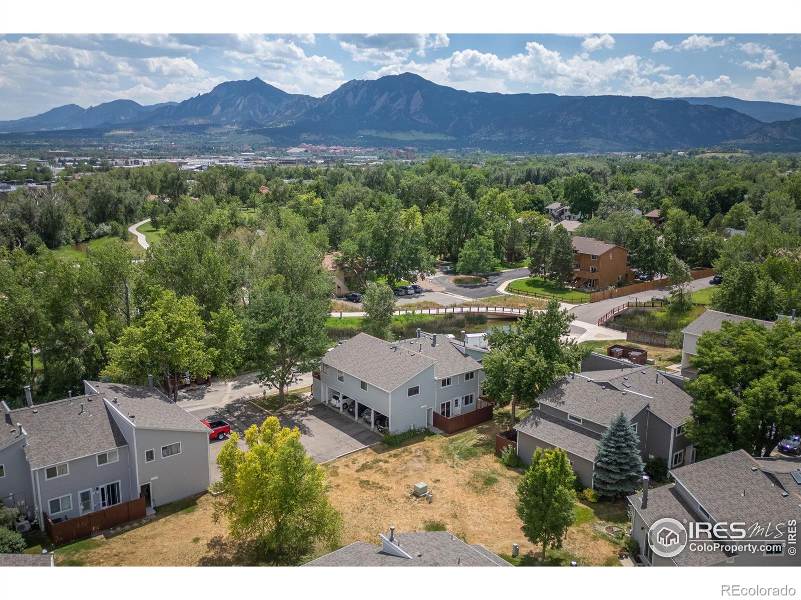 3835 Talisman Place #B, Boulder, CO 80301, 2 Bedrooms Bedrooms, ,2 BathroomsBathrooms,Residential,For Sale,Talisman,RECIR1013767