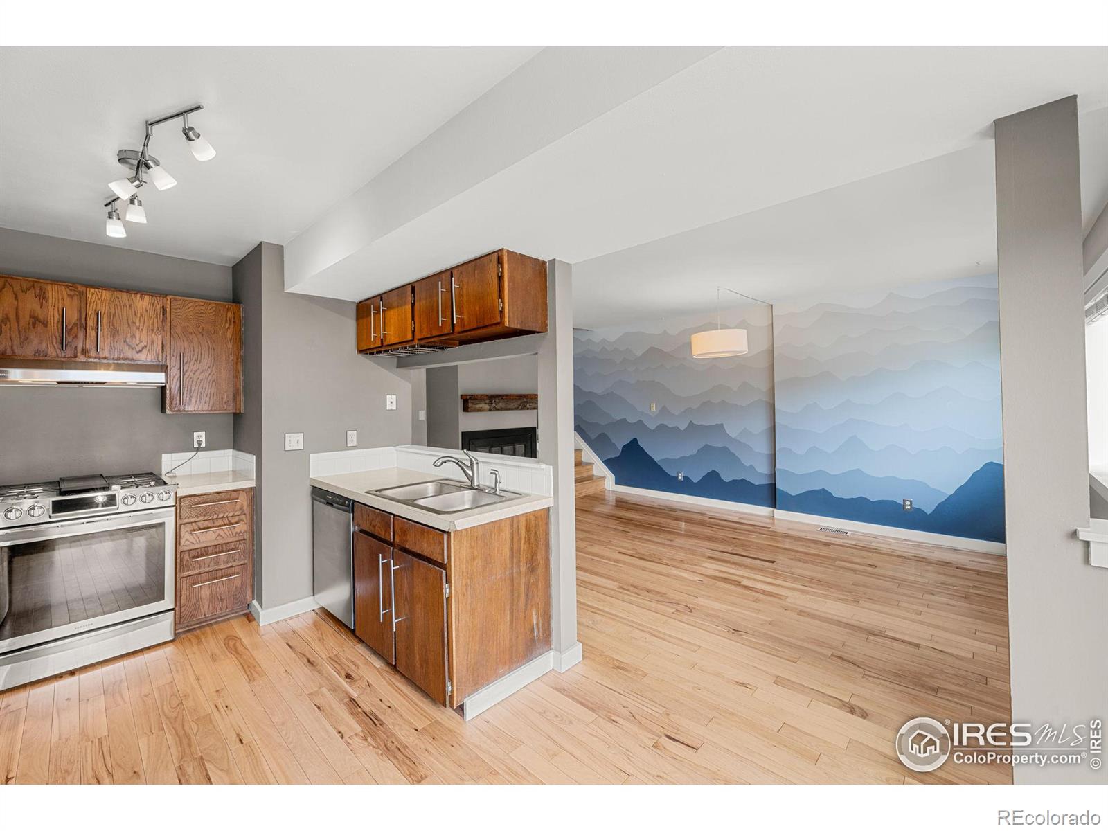 3835 Talisman Place #B, Boulder, CO 80301, 2 Bedrooms Bedrooms, ,2 BathroomsBathrooms,Residential,For Sale,Talisman,RECIR1013767