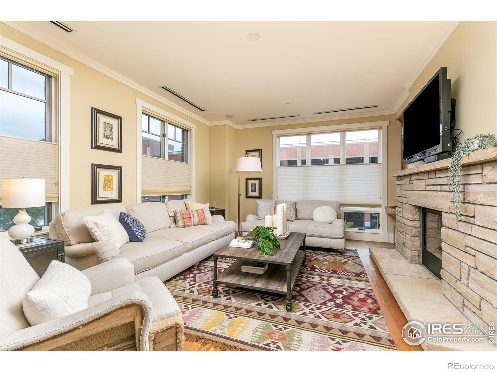 1301 Canyon Boulevard #207, Boulder, CO 80302, 2 Bedrooms Bedrooms, ,2 BathroomsBathrooms,Residential,For Sale,Canyon,RECIR1013892
