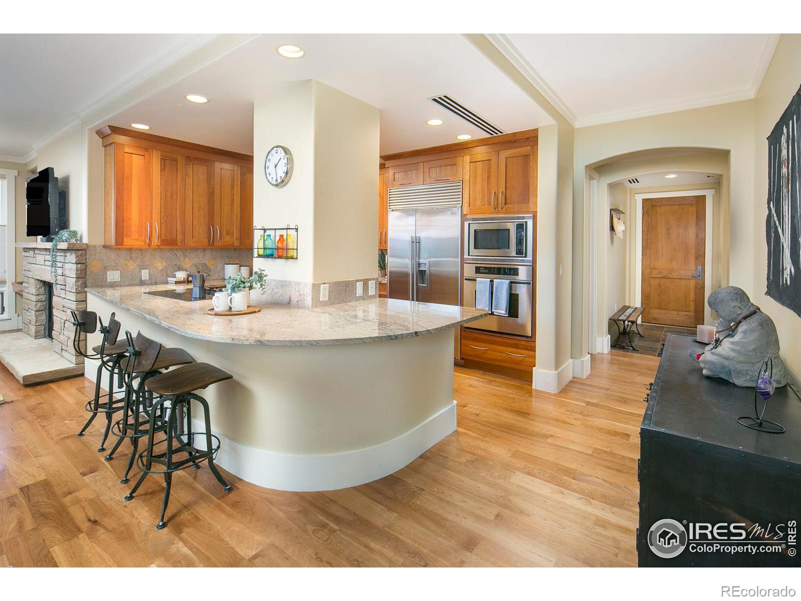 1301 Canyon Boulevard #207, Boulder, CO 80302, 2 Bedrooms Bedrooms, ,2 BathroomsBathrooms,Residential,For Sale,Canyon,RECIR1013892