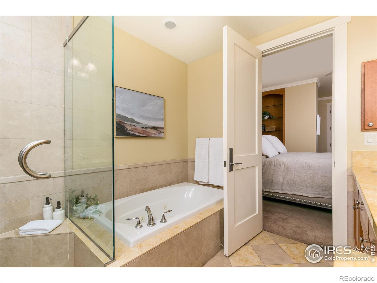 1301 Canyon Boulevard #207, Boulder, CO 80302, 2 Bedrooms Bedrooms, ,2 BathroomsBathrooms,Residential,For Sale,Canyon,RECIR1013892