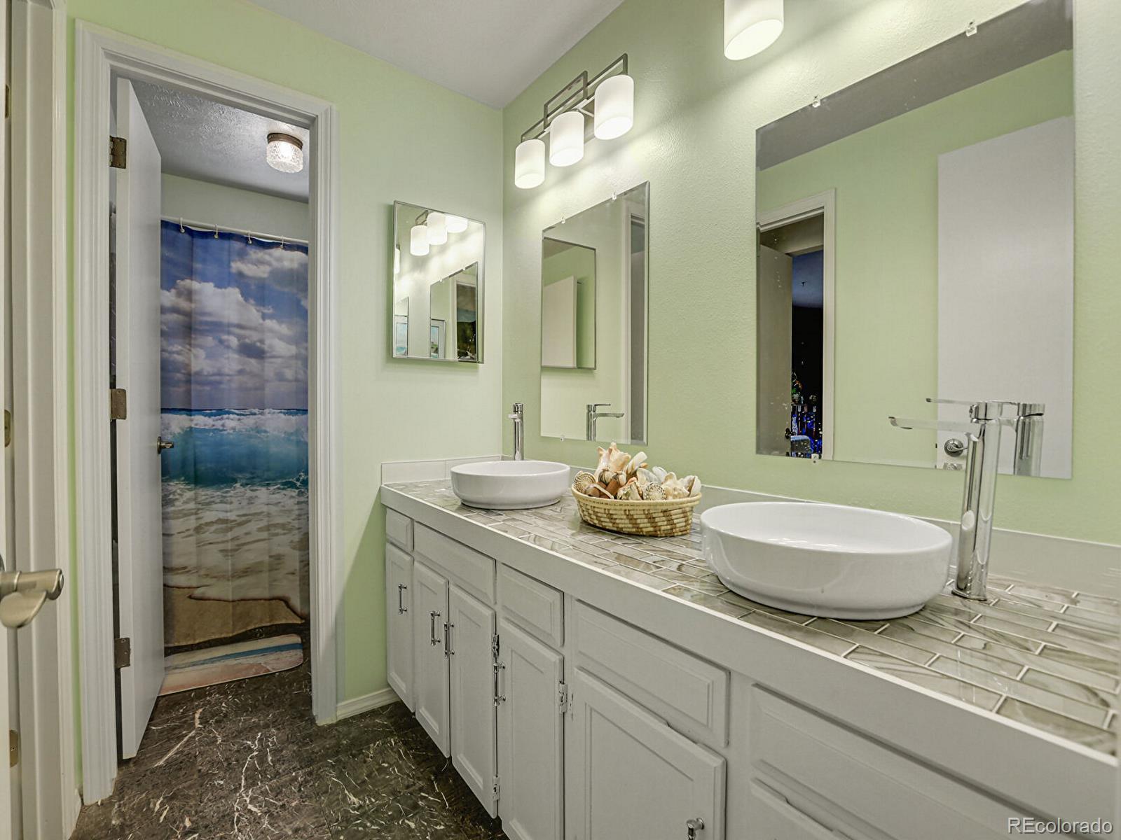 6005 Jamaica Way, Englewood, CO 80111, 3 Bedrooms Bedrooms, ,4 BathroomsBathrooms,Residential,For Sale,Jamaica,REC7664800