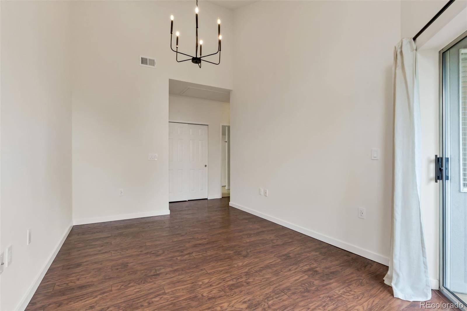 1000 1st Avenue #405, Denver, CO 80218, 2 Bedrooms Bedrooms, ,1 BathroomBathrooms,Residential,For Sale,PARKSIDE ON CHERRY CREEK,1st,REC3998892