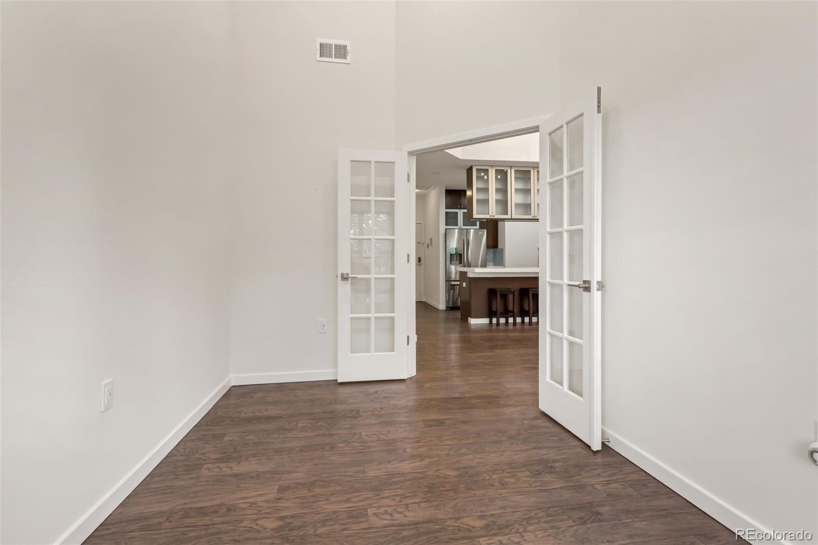 1000 1st Avenue #405, Denver, CO 80218, 2 Bedrooms Bedrooms, ,1 BathroomBathrooms,Residential,For Sale,PARKSIDE ON CHERRY CREEK,1st,REC3998892