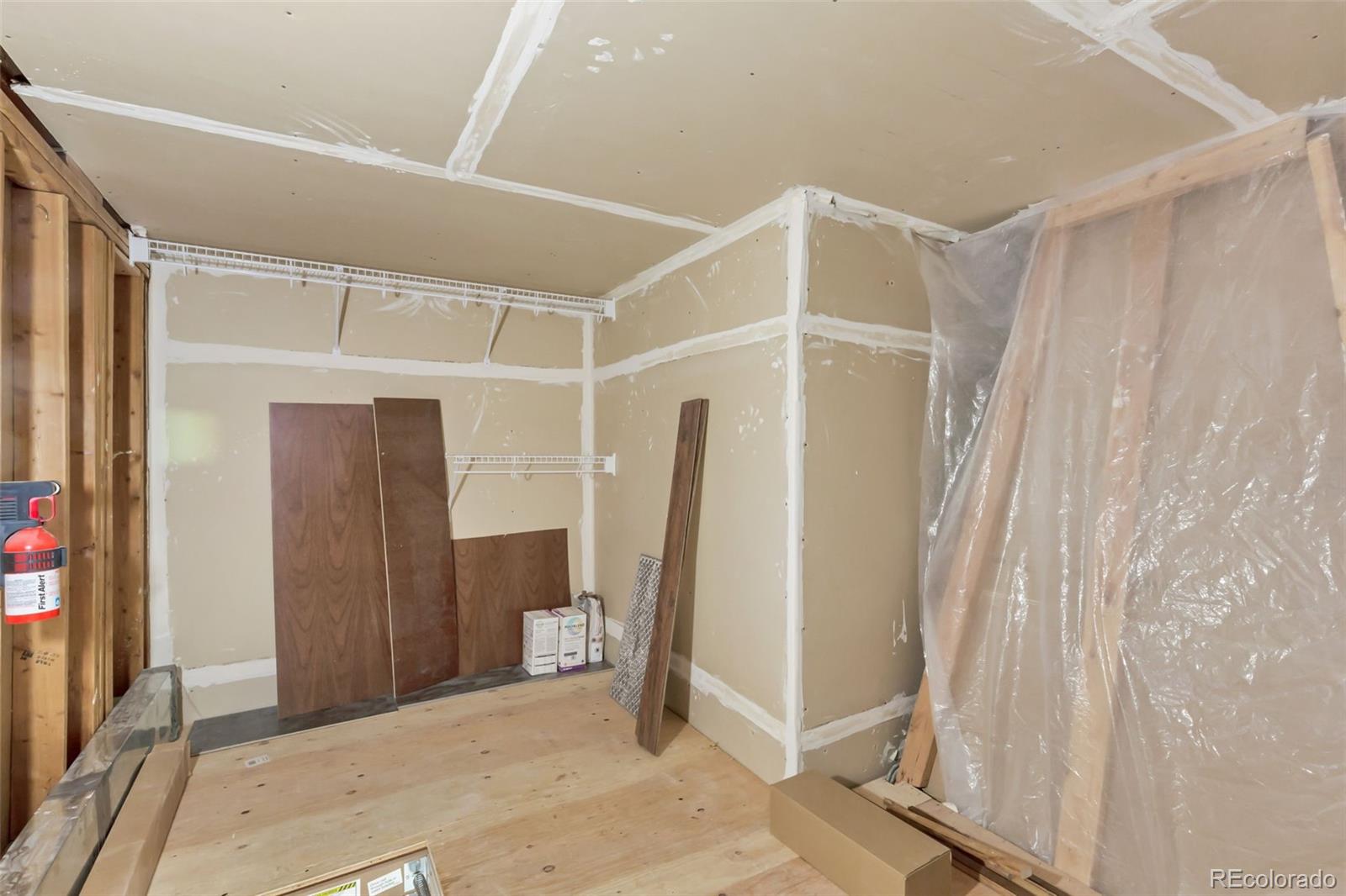 1000 1st Avenue #405, Denver, CO 80218, 2 Bedrooms Bedrooms, ,1 BathroomBathrooms,Residential,For Sale,PARKSIDE ON CHERRY CREEK,1st,REC3998892