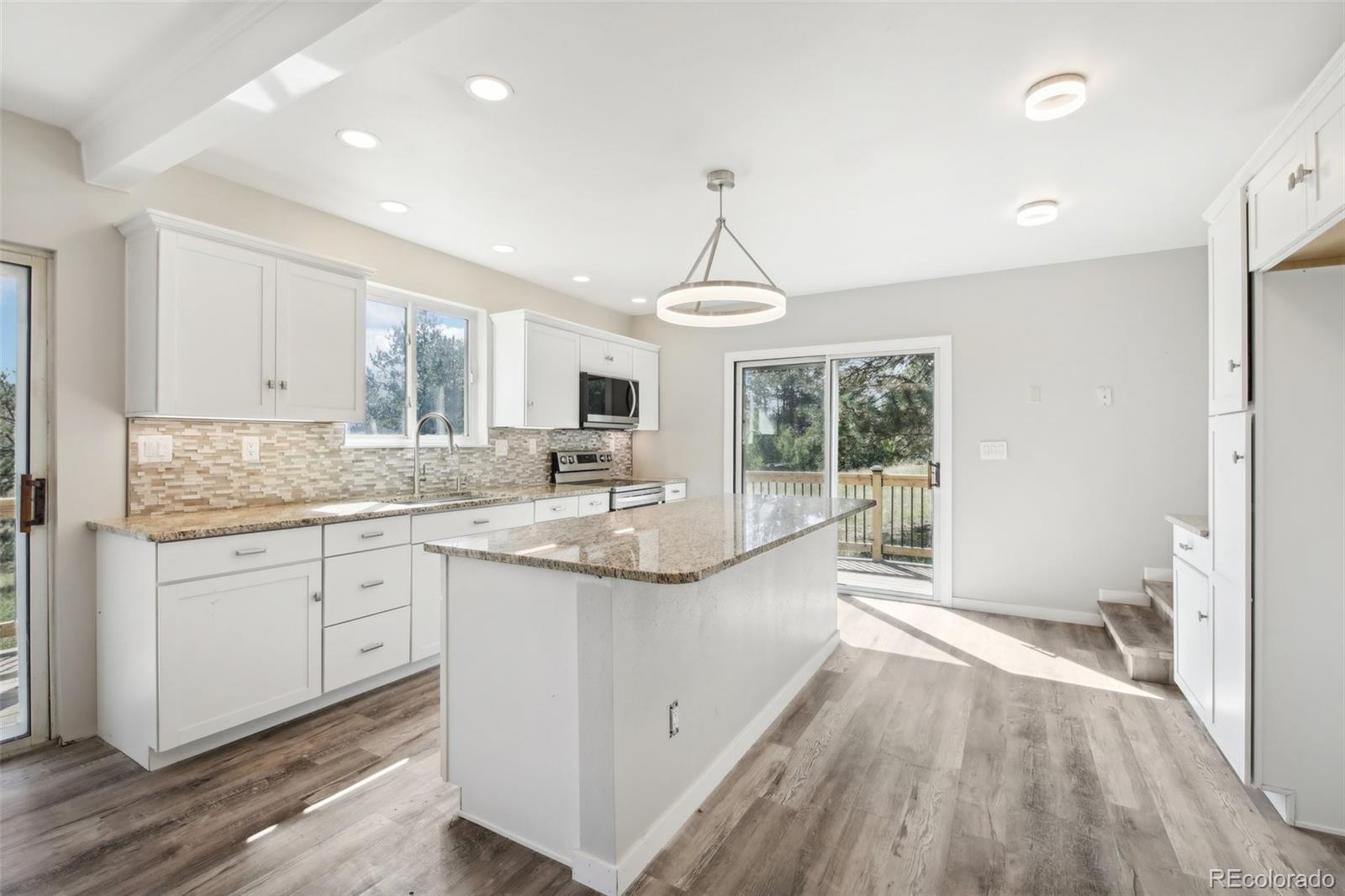 13368 Hedi Road, Woodland Park, CO 80863, 5 Bedrooms Bedrooms, ,3 BathroomsBathrooms,Residential,For Sale,Hedi,REC6791452