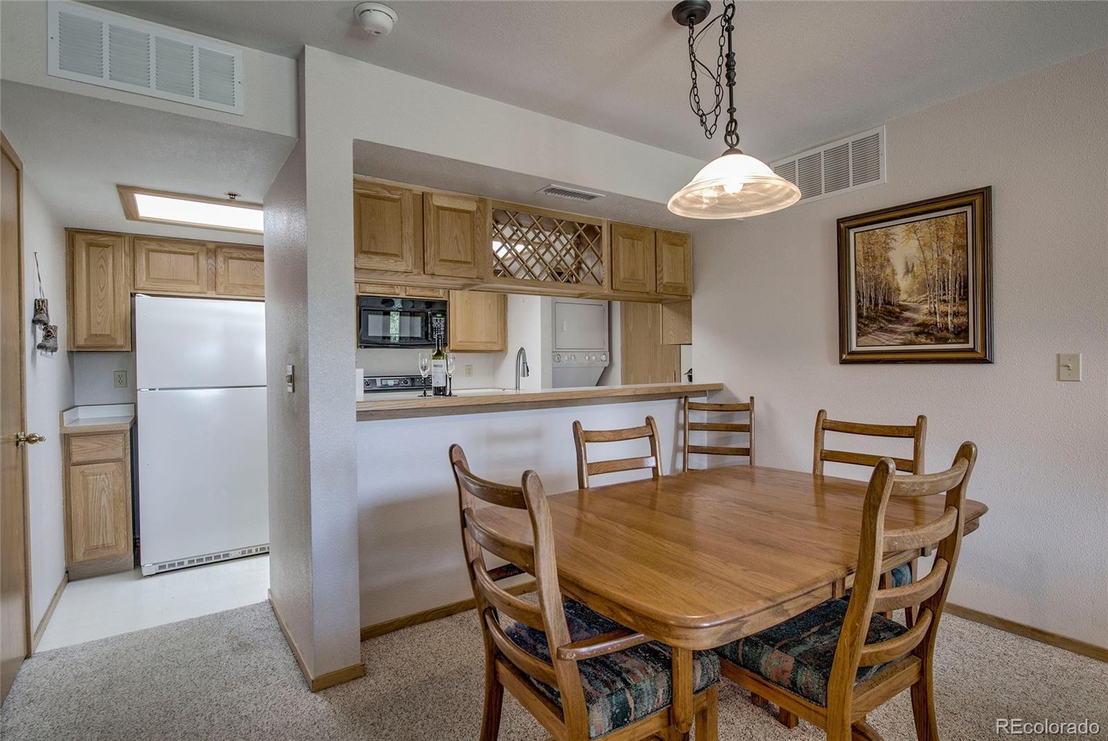 Restricted Address, 2 Bedrooms Bedrooms, ,2 BathroomsBathrooms,Residential,For Sale,Lake Forest Condos,Lakeview,REC2694155