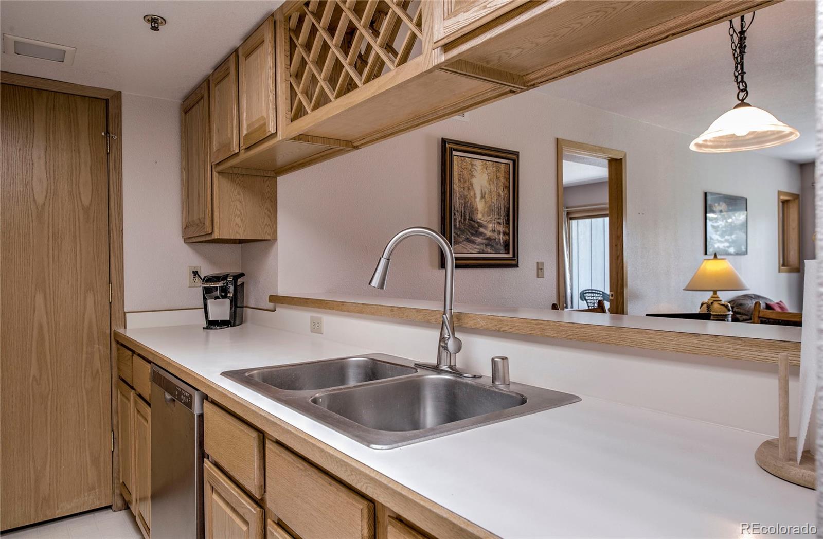 Restricted Address, 2 Bedrooms Bedrooms, ,2 BathroomsBathrooms,Residential,For Sale,Lake Forest Condos,Lakeview,REC2694155