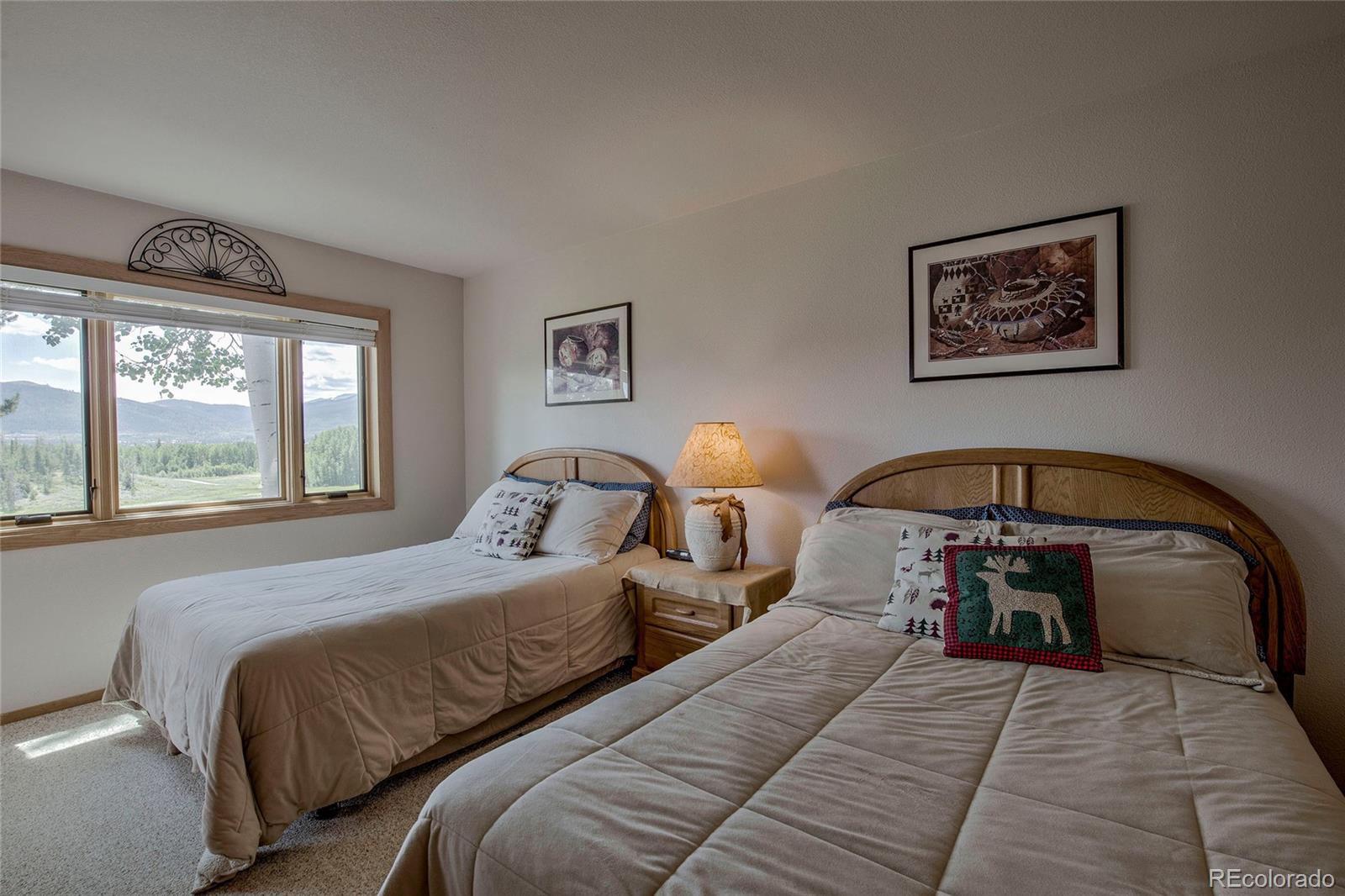 Restricted Address, 2 Bedrooms Bedrooms, ,2 BathroomsBathrooms,Residential,For Sale,Lake Forest Condos,Lakeview,REC2694155