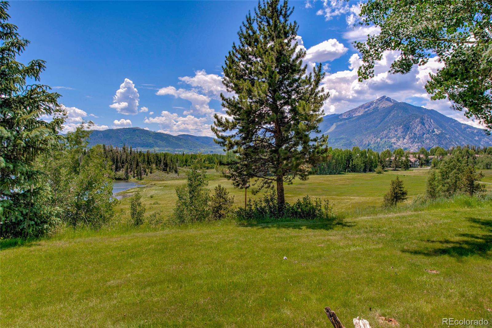 Restricted Address, 2 Bedrooms Bedrooms, ,2 BathroomsBathrooms,Residential,For Sale,Lake Forest Condos,Lakeview,REC2694155