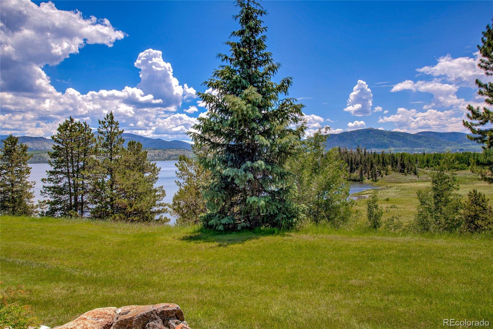 Restricted Address, 2 Bedrooms Bedrooms, ,2 BathroomsBathrooms,Residential,For Sale,Lake Forest Condos,Lakeview,REC2694155