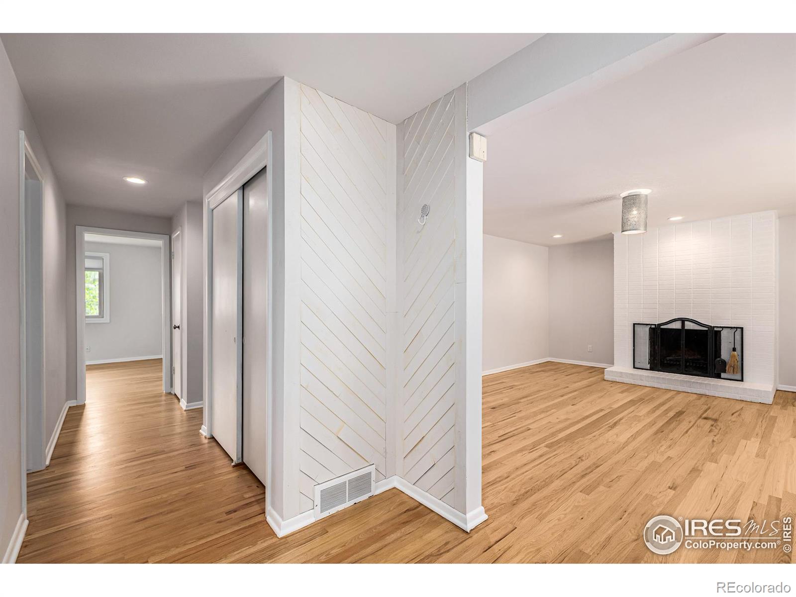 255 Coral Way, Broomfield, CO 80020, 4 Bedrooms Bedrooms, ,3 BathroomsBathrooms,Residential,For Sale,Coral,RECIR1014305