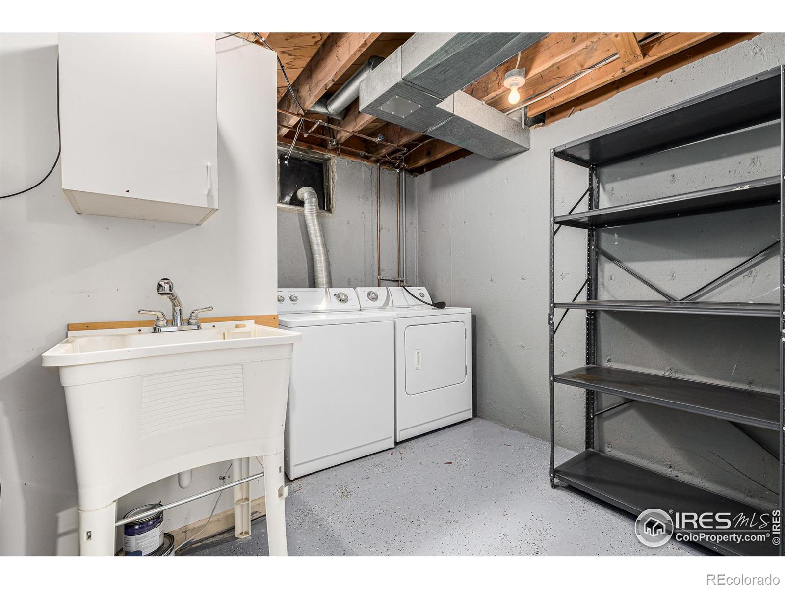 255 Coral Way, Broomfield, CO 80020, 4 Bedrooms Bedrooms, ,3 BathroomsBathrooms,Residential,For Sale,Coral,RECIR1014305